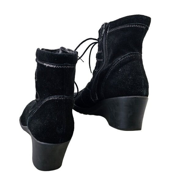 Aerosoles Black Suede Leather Bootie Womens Sz 11 Zip + LaceUp Rubber Wedge Sole - Picture 2 of 9